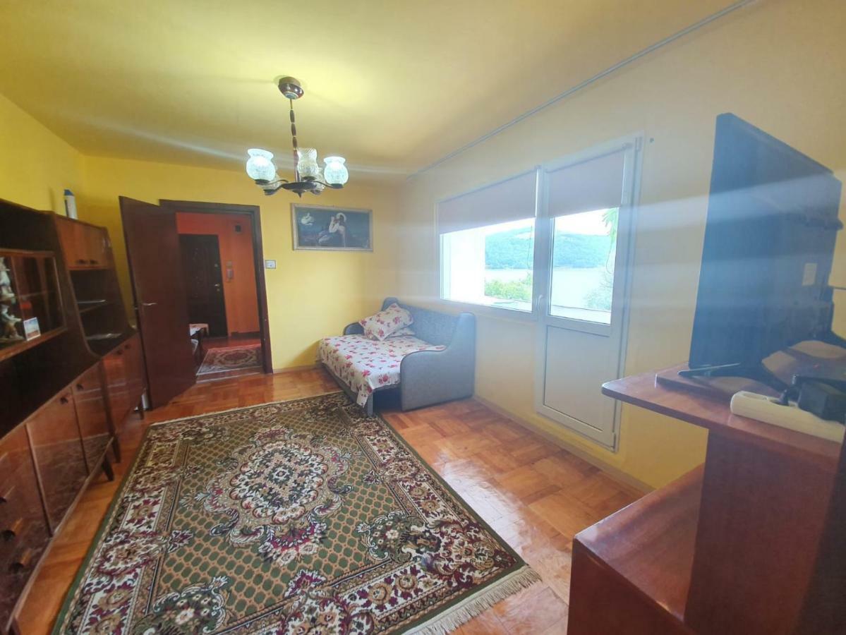 Apartament Denis Apartment Orşova Exterior foto
